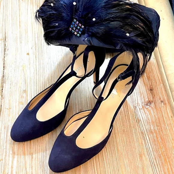 Nine West,Breezy T-Strap,Navy Heels,/Pumps, Arch Support & Comfy,EUC, Size 8.5 - Picture 3 of 12